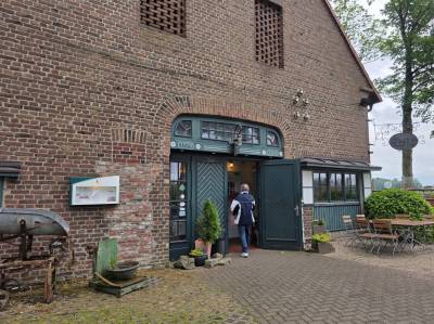 28.05.2025
Spargelessen bei Bauer Sdfeld